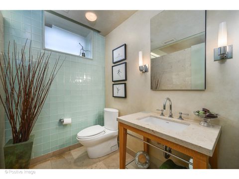 Tiny photo for 536 W Barry Avenue, Chicago, IL 60657 (MLS # 12463373)