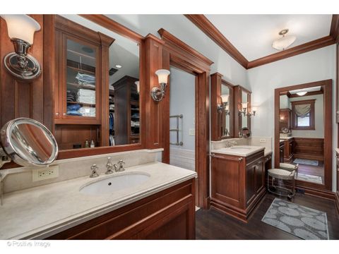 Tiny photo for 536 W Barry Avenue, Chicago, IL 60657 (MLS # 12463373)