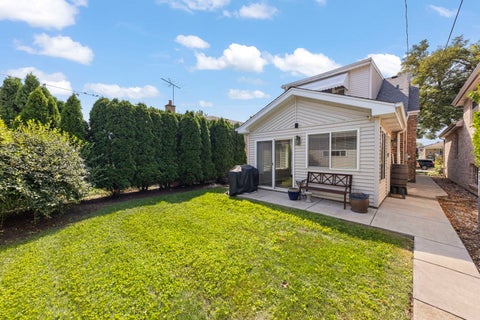 Tiny photo for 2353 Hainsworth Avenue, North Riverside, IL 60546 (MLS # 12758696)