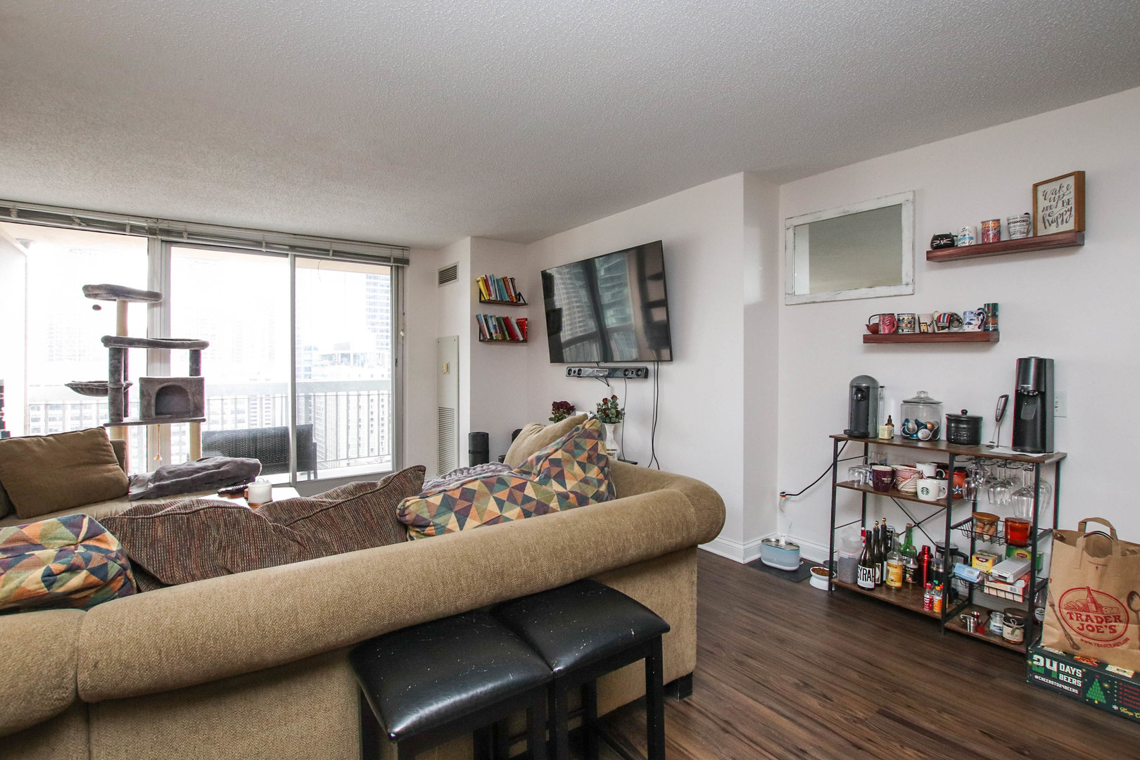 545 N Dearborn Street 2608