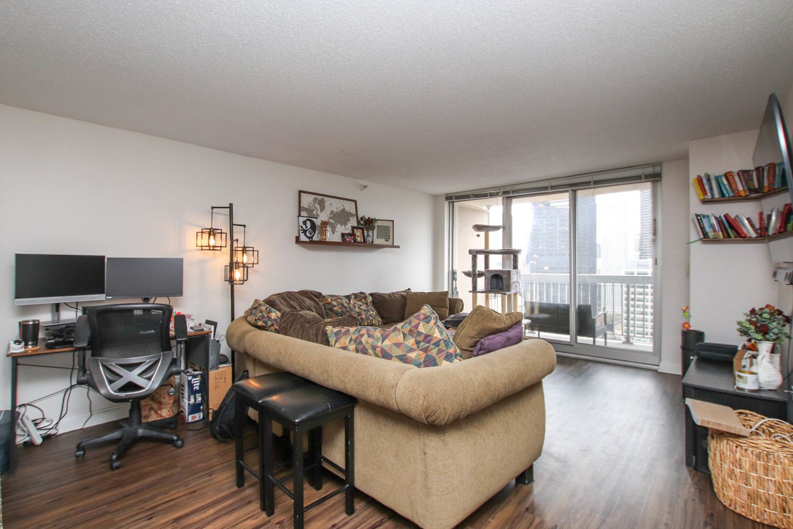 545 N Dearborn Street 2608