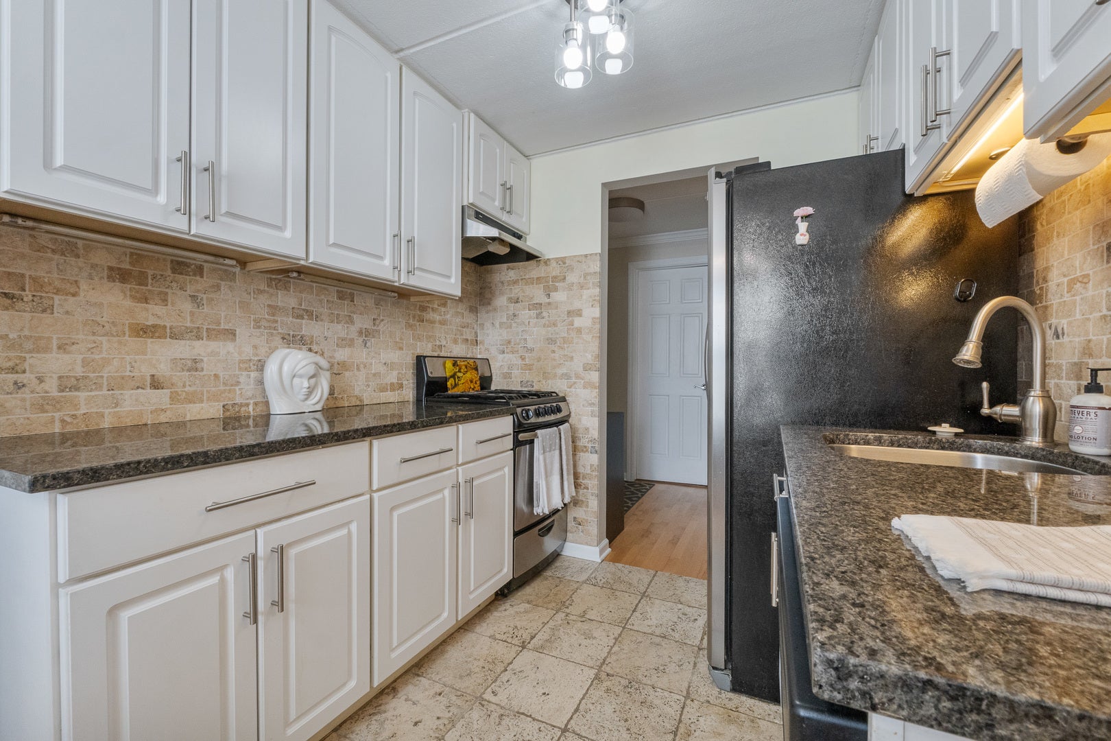 9143 S Roberts Road 21