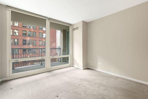 Tiny photo for 345 N LaSalle Street #407, Chicago, IL 60654 (MLS # 12525194)
