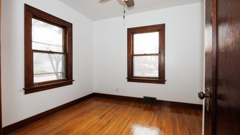 Tiny photo for 611 E Olive Street, Bloomington, IL 61701 (MLS # 12542369)