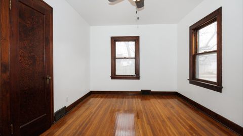 Tiny photo for 611 E Olive Street, Bloomington, IL 61701 (MLS # 12542369)