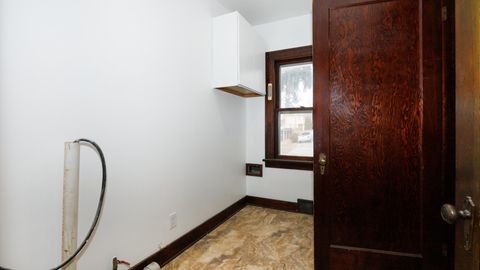 Tiny photo for 611 E Olive Street, Bloomington, IL 61701 (MLS # 12542369)