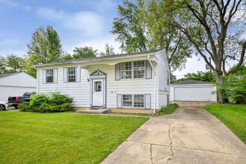 323 Mark Avenue Glendale Heights IL 60139