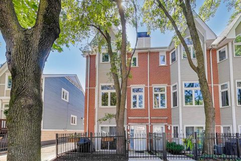 Photo of 1447 W WRIGHTWOOD Avenue, Chicago, IL 60614 (MLS # 12625124)