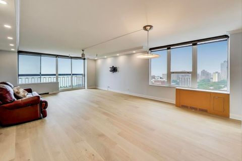 Tiny photo for 5201 S Cornell Avenue #20E, Chicago, IL 60615 (MLS # 12480109)