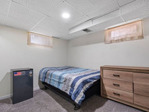 Tiny photo for 2814 Hillside Court, Bettendorf, IA 52722 (MLS # 12600320)