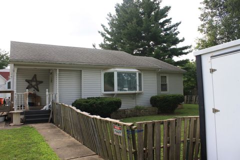 Tiny photo for 1 Elm Drive, Bethany, IL 61914 (MLS # 12490611)