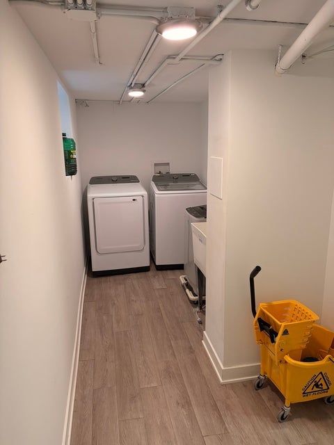 Tiny photo for 7804 S Paxton Avenue, Chicago, IL 60649 (MLS # 12585565)