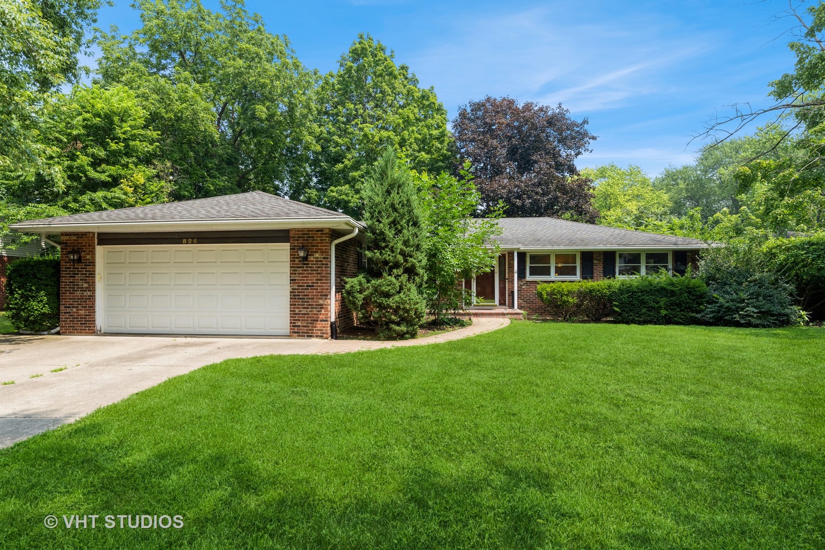 826 Crestfield Avenue