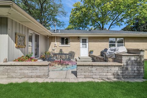 Tiny photo for 1604 Taylor Street, Joliet, IL 60435 (MLS # 12483052)