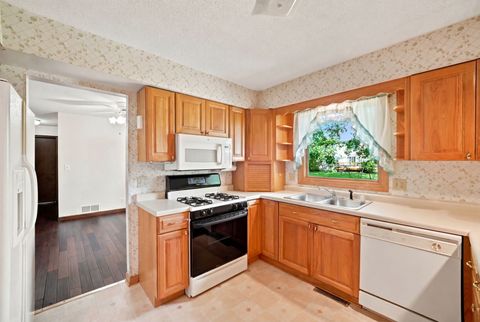 Tiny photo for 1621 Sleepy Hollow Lane, DeKalb, IL 60115 (MLS # 12674322)