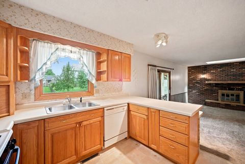 Tiny photo for 1621 Sleepy Hollow Lane, DeKalb, IL 60115 (MLS # 12674322)