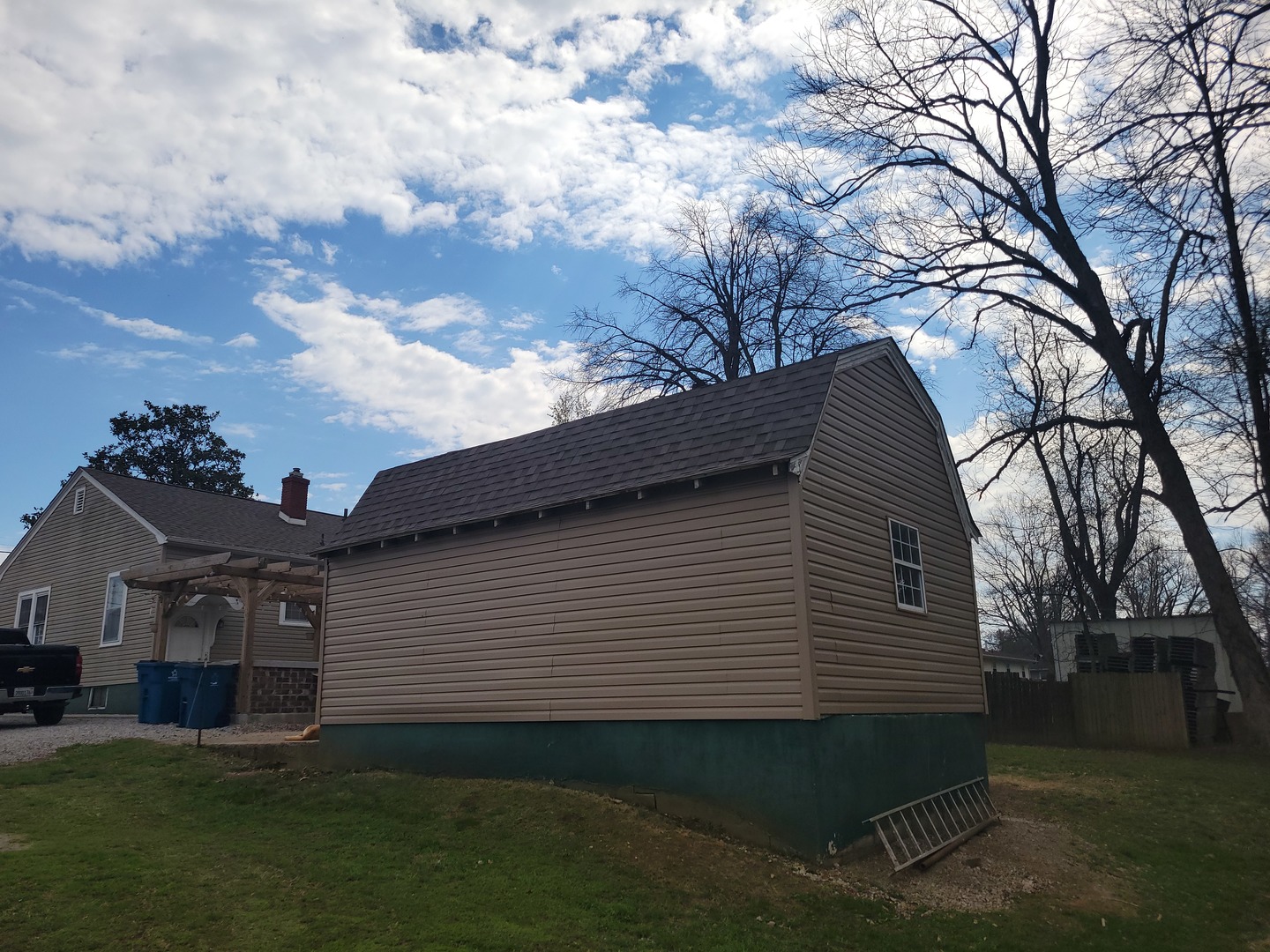 1335 Old Highway 51 Highway