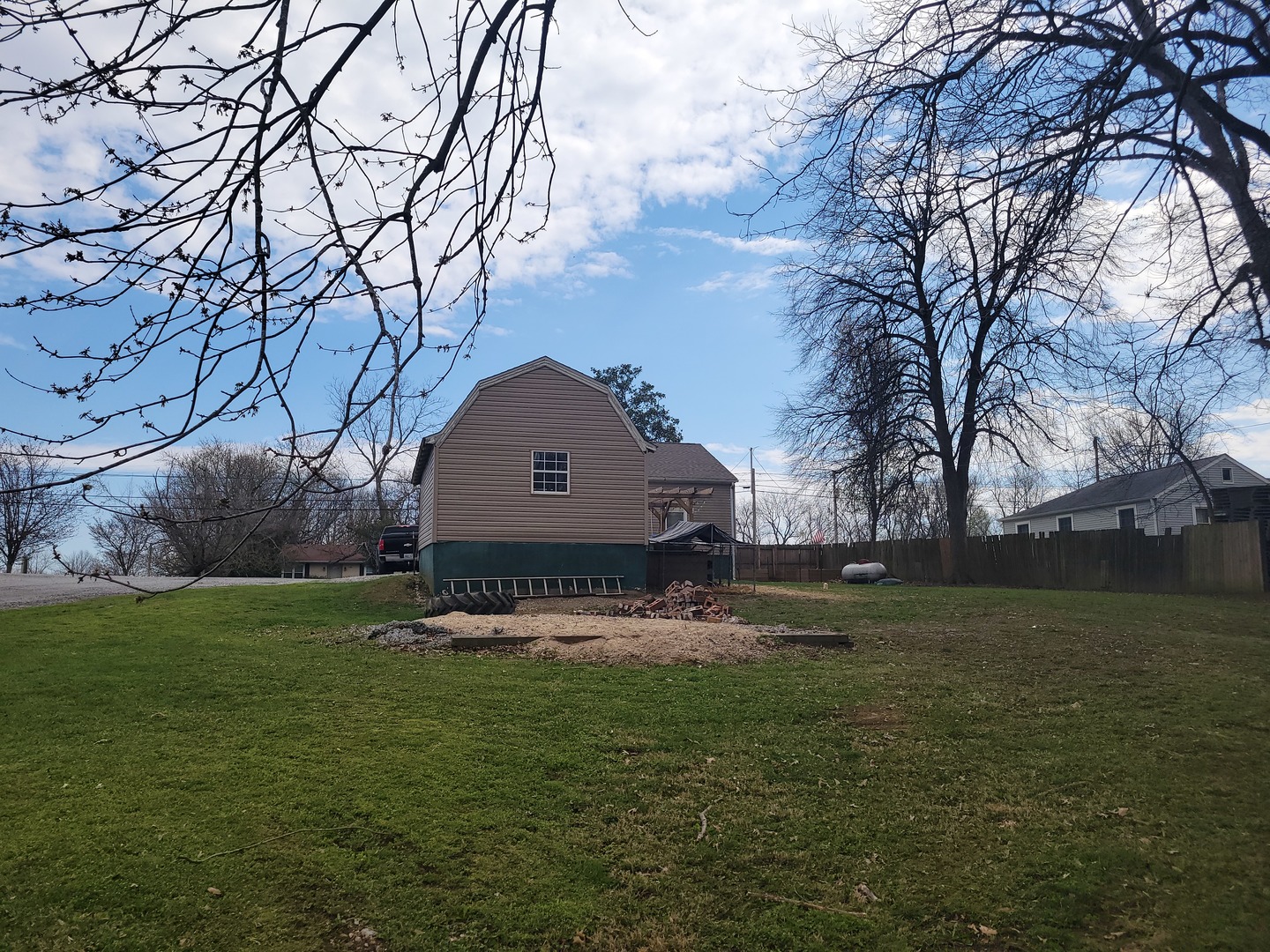 1335 Old Highway 51 Highway