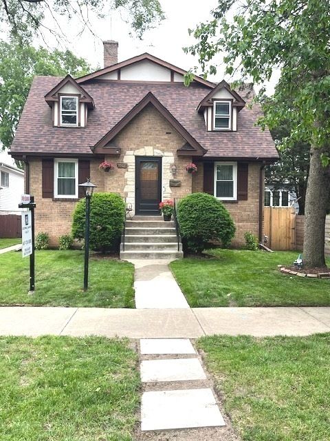 9907 Kedvale Avenue Skokie IL 60076