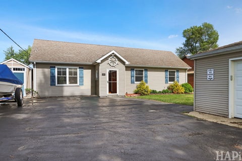 Tiny photo for 707 Kingston Boulevard, McHenry, IL 60050 (MLS # 12652385)