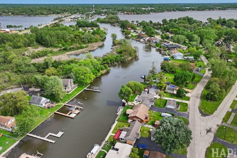 Tiny photo for 707 Kingston Boulevard, McHenry, IL 60050 (MLS # 12652385)