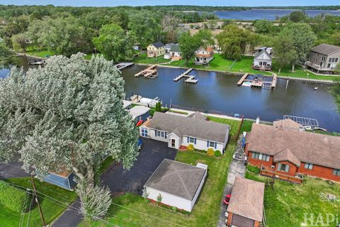 Tiny photo for 707 Kingston Boulevard, McHenry, IL 60050 (MLS # 12652385)