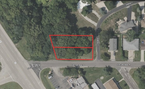 725 W BROW COURT, PEORIA, IL 61615 - Image 6cf3fded7e4c17bfa406accc83d45d67/2486437814