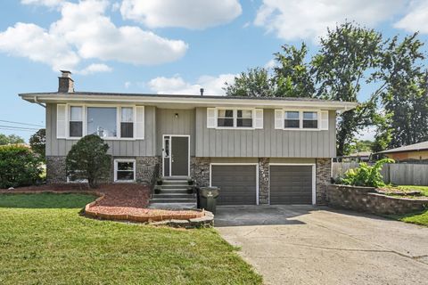 Photo of 16740 Forest Avenue, Oak Forest, IL 60452 (MLS # 12499510)