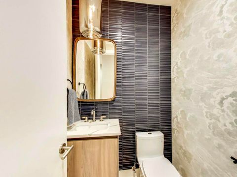 Tiny photo for 6 N Carpenter Street #5B, Chicago, IL 60607 (MLS # 12479577)