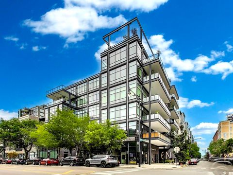 Tiny photo for 6 N Carpenter Street #5B, Chicago, IL 60607 (MLS # 12479577)