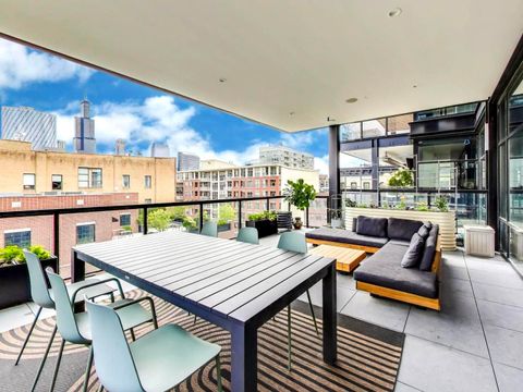 Tiny photo for 6 N Carpenter Street #5B, Chicago, IL 60607 (MLS # 12479577)