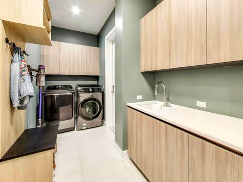 Tiny photo for 6 N Carpenter Street #5B, Chicago, IL 60607 (MLS # 12479577)