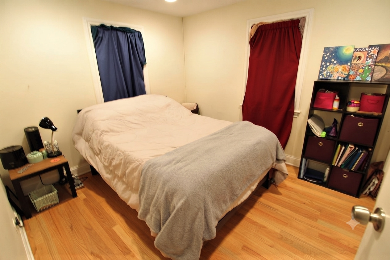 2110 W 18th Place