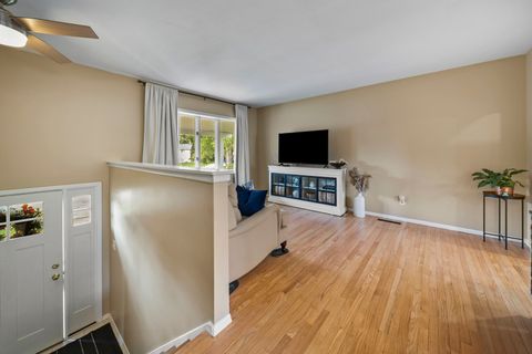 Tiny photo for 764 Lancaster Court, Crystal Lake, IL 60014 (MLS # 12478024)