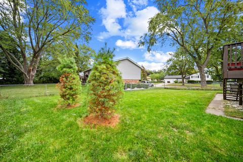 Tiny photo for 764 Lancaster Court, Crystal Lake, IL 60014 (MLS # 12478024)