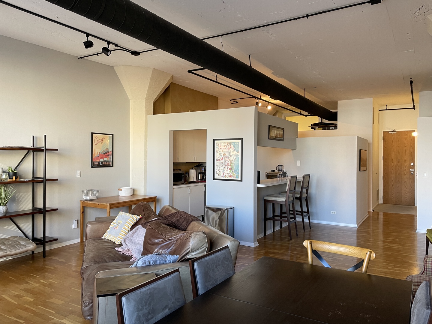 621 S PLYMOUTH Court 702