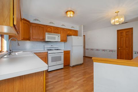Tiny photo for 5242 W 79th Street #3D, Burbank, IL 60459 (MLS # 12547906)