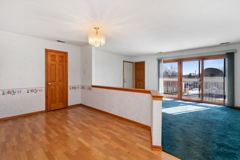 Tiny photo for 5242 W 79th Street #3D, Burbank, IL 60459 (MLS # 12547906)