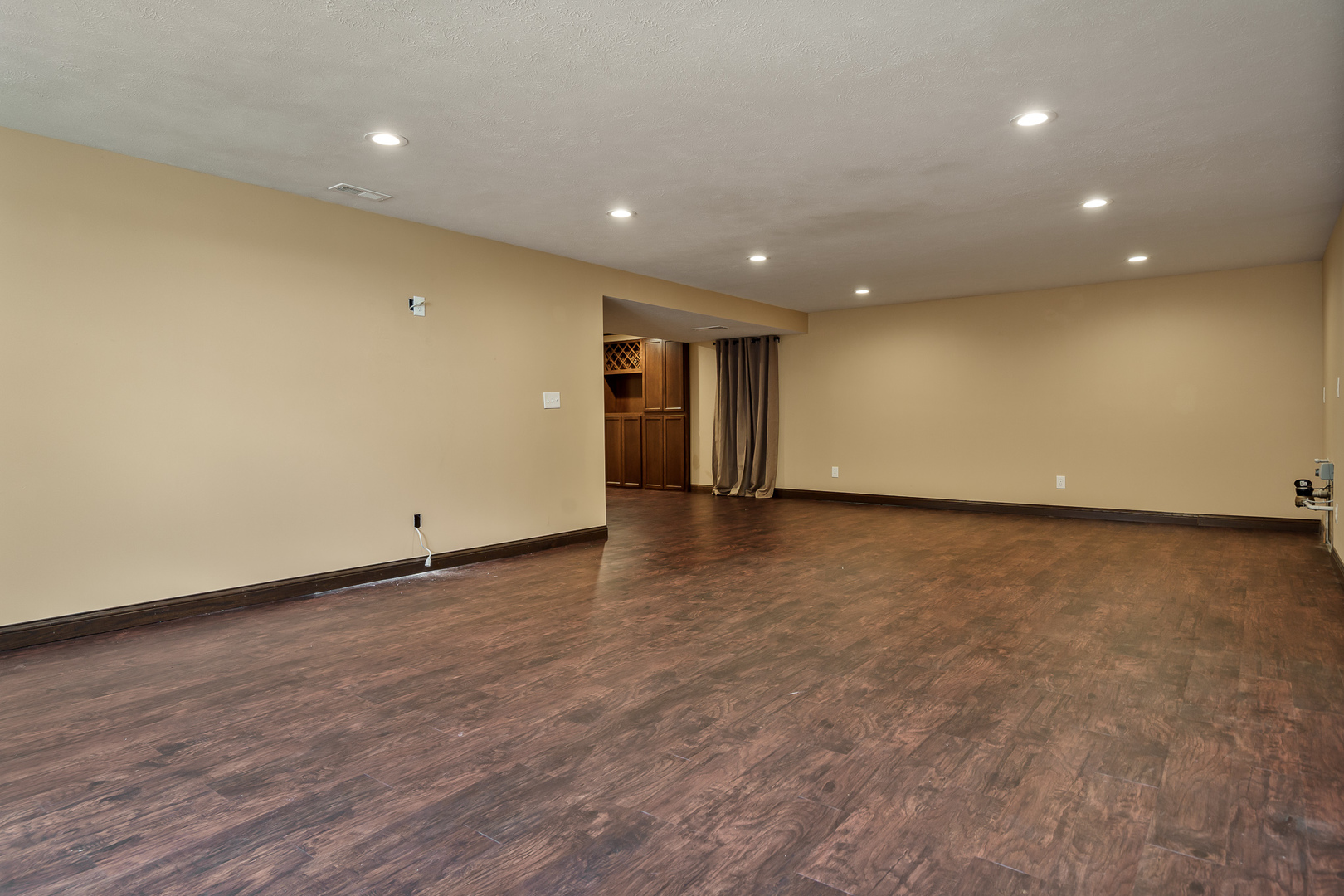 Loves Park, Illinois 61111, United States, 4 Bedrooms Bedrooms, ,4 BathroomsBathrooms,Residential,Active,194150