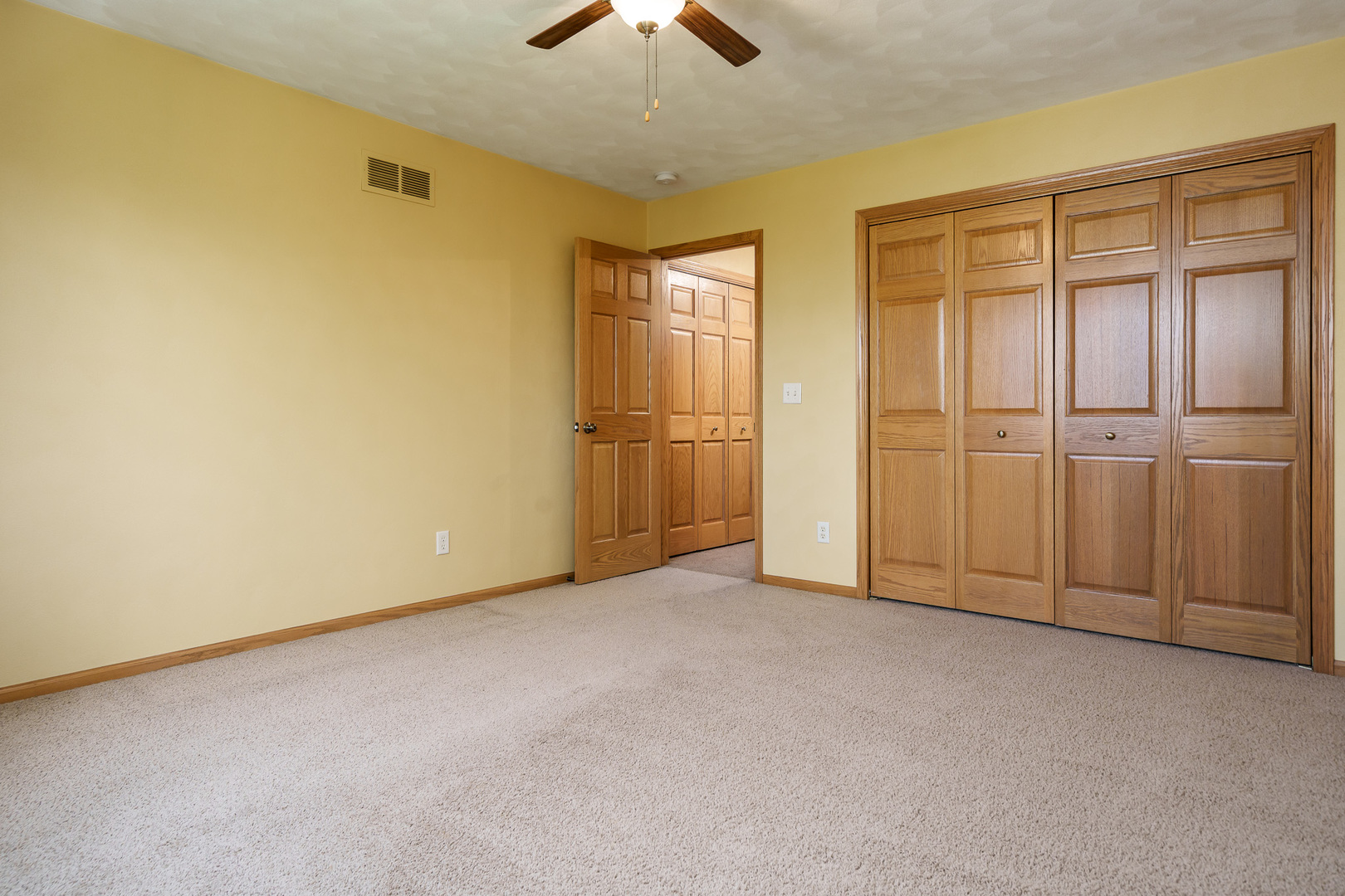 Loves Park, Illinois 61111, United States, 4 Bedrooms Bedrooms, ,4 BathroomsBathrooms,Residential,Active,194150