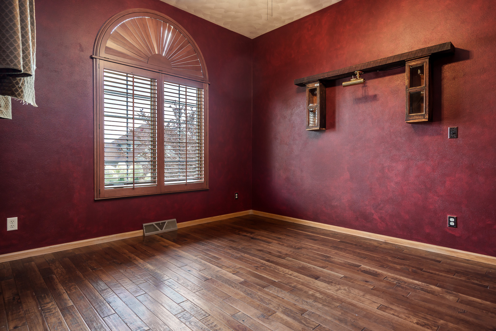 Loves Park, Illinois 61111, United States, 4 Bedrooms Bedrooms, ,4 BathroomsBathrooms,Residential,Active,194150