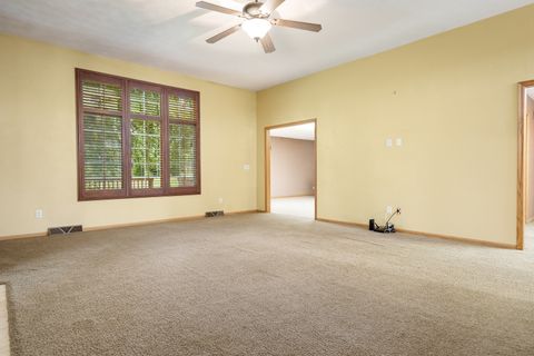 Tiny photo for 12592 Tweed Drive, Loves Park, IL 61111 (MLS # 12450511)