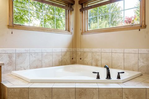 Tiny photo for 12592 Tweed Drive, Loves Park, IL 61111 (MLS # 12450511)