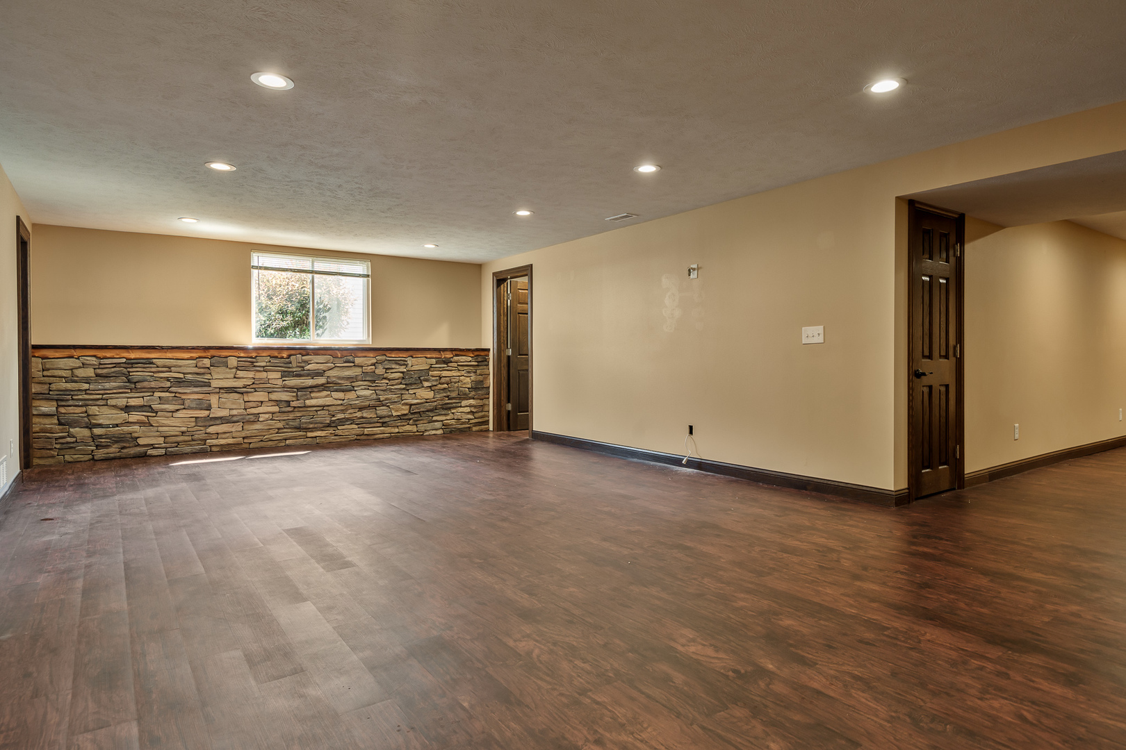 Loves Park, Illinois 61111, United States, 4 Bedrooms Bedrooms, ,4 BathroomsBathrooms,Residential,Active,194150