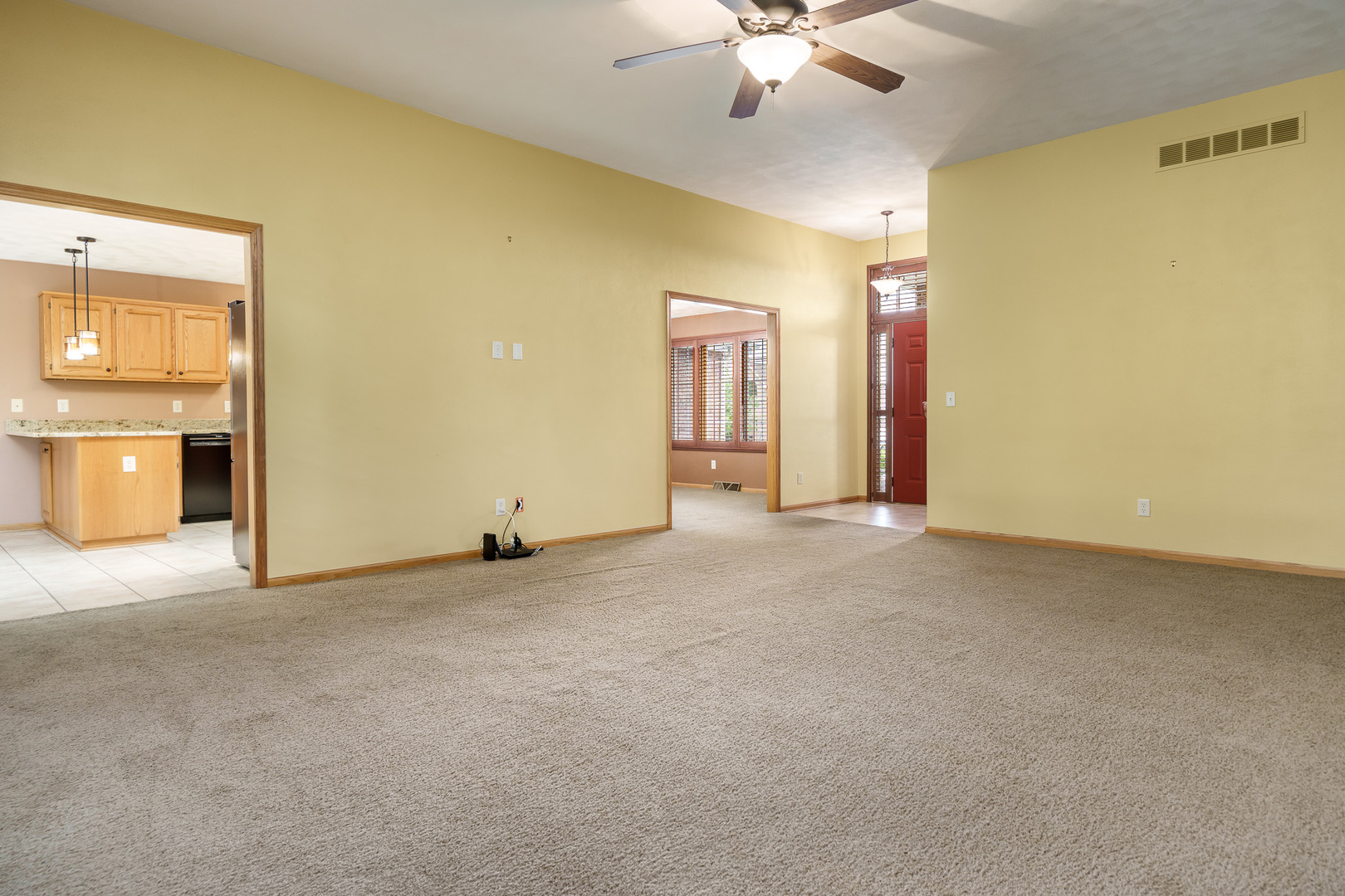 Loves Park, Illinois 61111, United States, 4 Bedrooms Bedrooms, ,4 BathroomsBathrooms,Residential,Active,194150