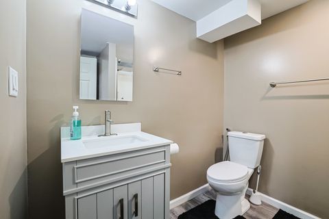 Tiny photo for 479 Munroe Circle, Des Plaines, IL 60016 (MLS # 12524691)