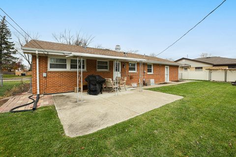 Tiny photo for 479 Munroe Circle, Des Plaines, IL 60016 (MLS # 12524691)
