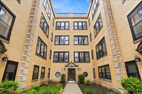 Photo of 2538 N Kedzie Boulevard #206, Chicago, IL 60647 (MLS # 12642629)