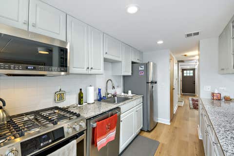 Tiny photo for 5472 S Dorchester Avenue, Chicago, IL 60615 (MLS # 12744089)