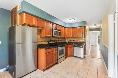Tiny photo for 9616 Bianco Terrace #C, Des Plaines, IL 60016 (MLS # 12733165)